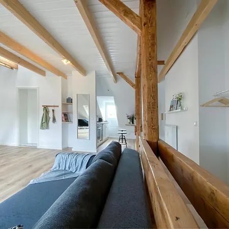 Ueber Den Daechern Von In Bester Innenstadtlage 基尔